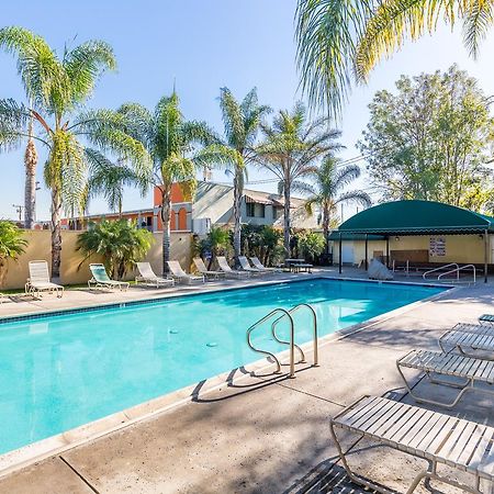 Colonial Pool & Spa Motel Long Beach Exterior foto